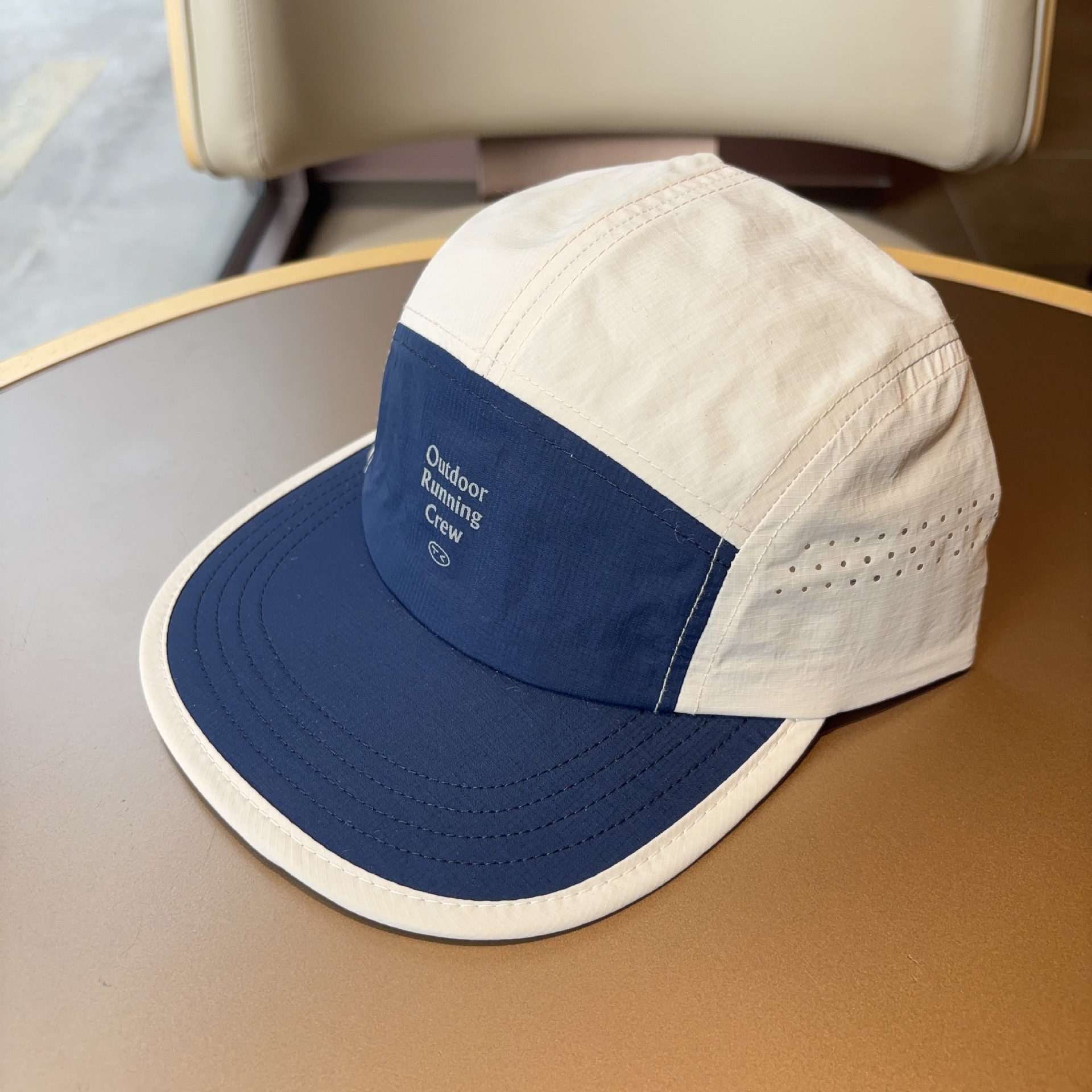 Новая бейсболка 2026 года с 5  – обзор и цена Corduroy Cap 5 Panel